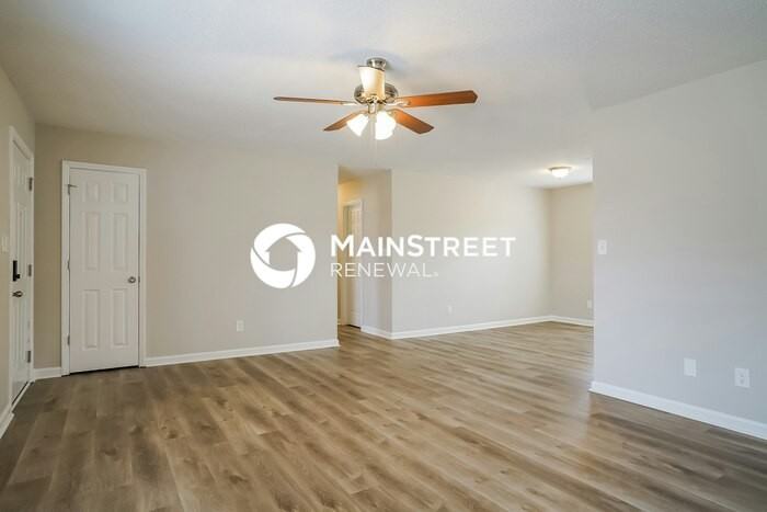 403 W Jones Ave - Photo 5 of 16