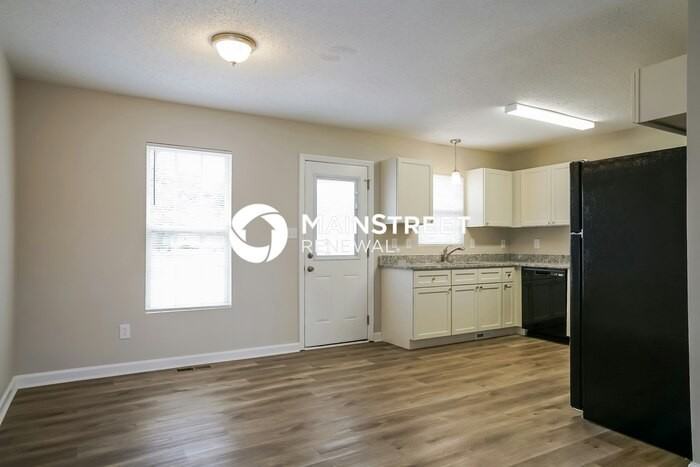 403 W Jones Ave - Photo 6 of 16