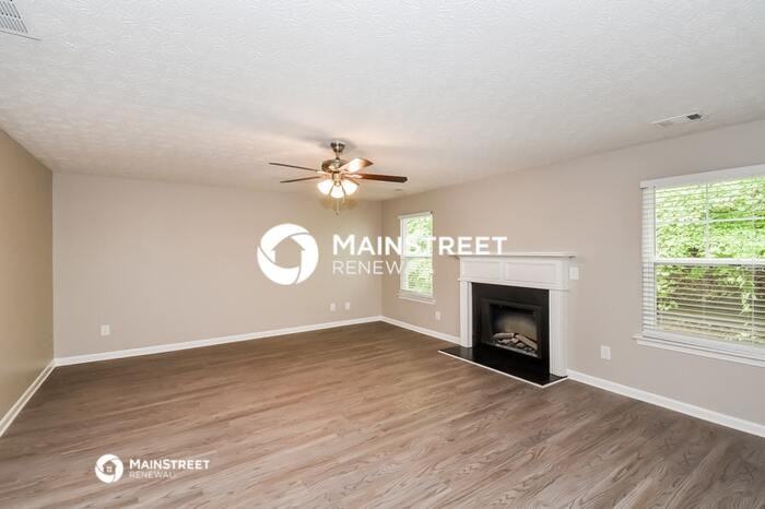 4524 Parkway Cir - Photo 4 of 17