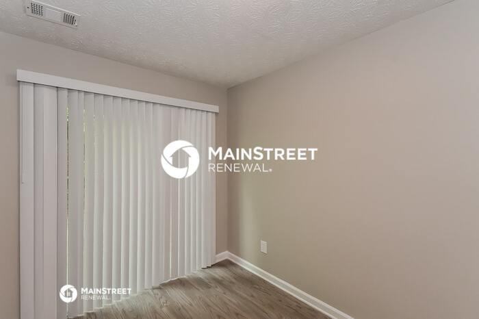 4524 Parkway Cir - Photo 5 of 17