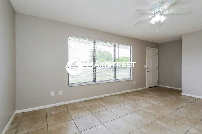 7540 Collins Ct - Photo 6 of 16