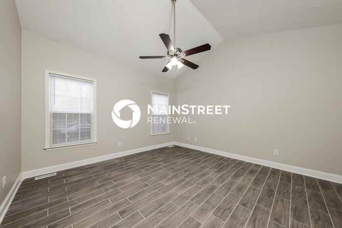 2100 Parks St - Photo 7 of 16