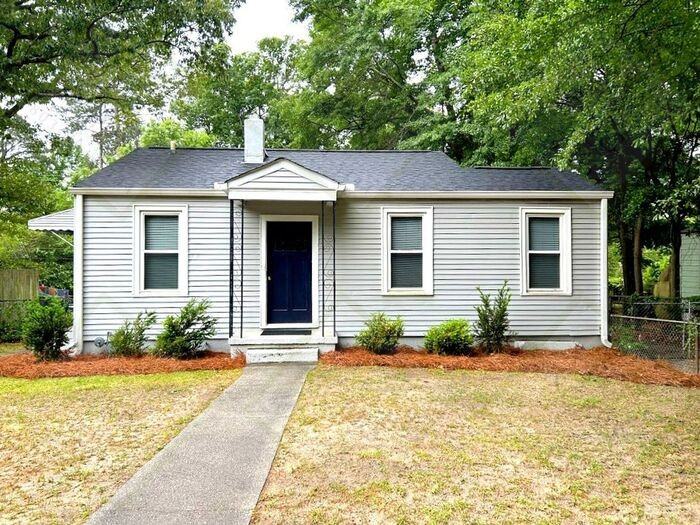 2228 Holt Dr