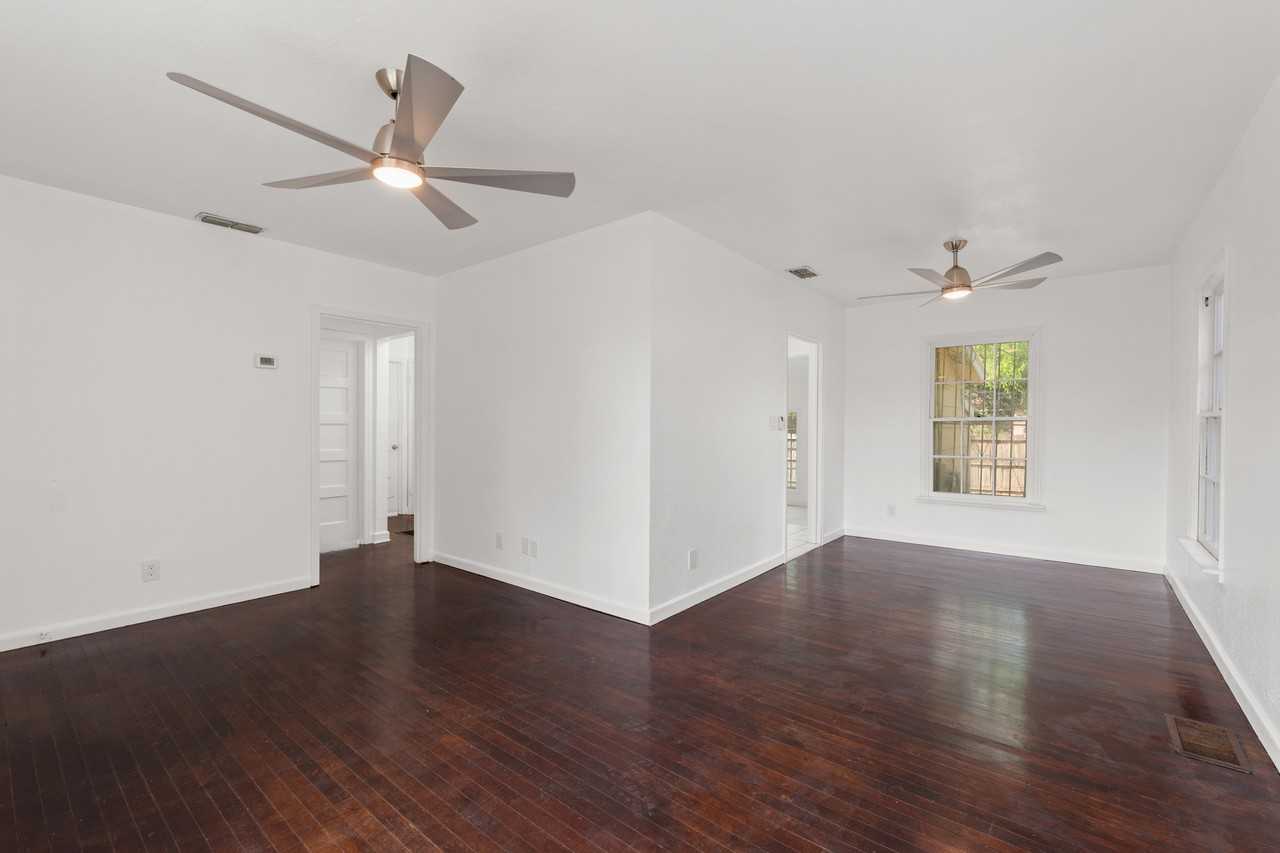 132 Central Park Dr #NA - Photo 2 of 10