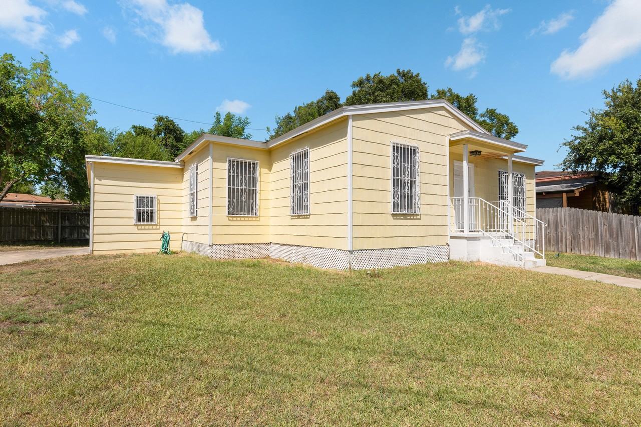 132 Central Park Dr #NA - Photo 7 of 10