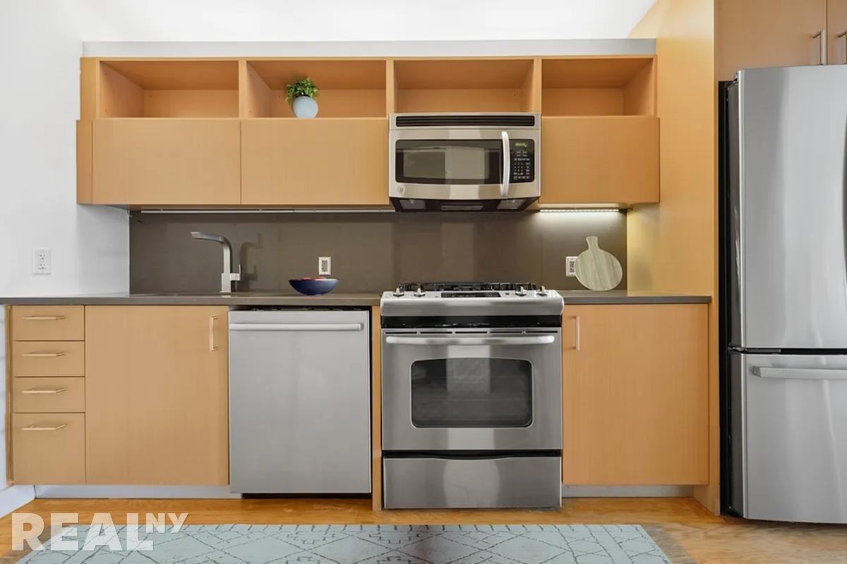 Spruce St #68C - Photo 4 of 8
