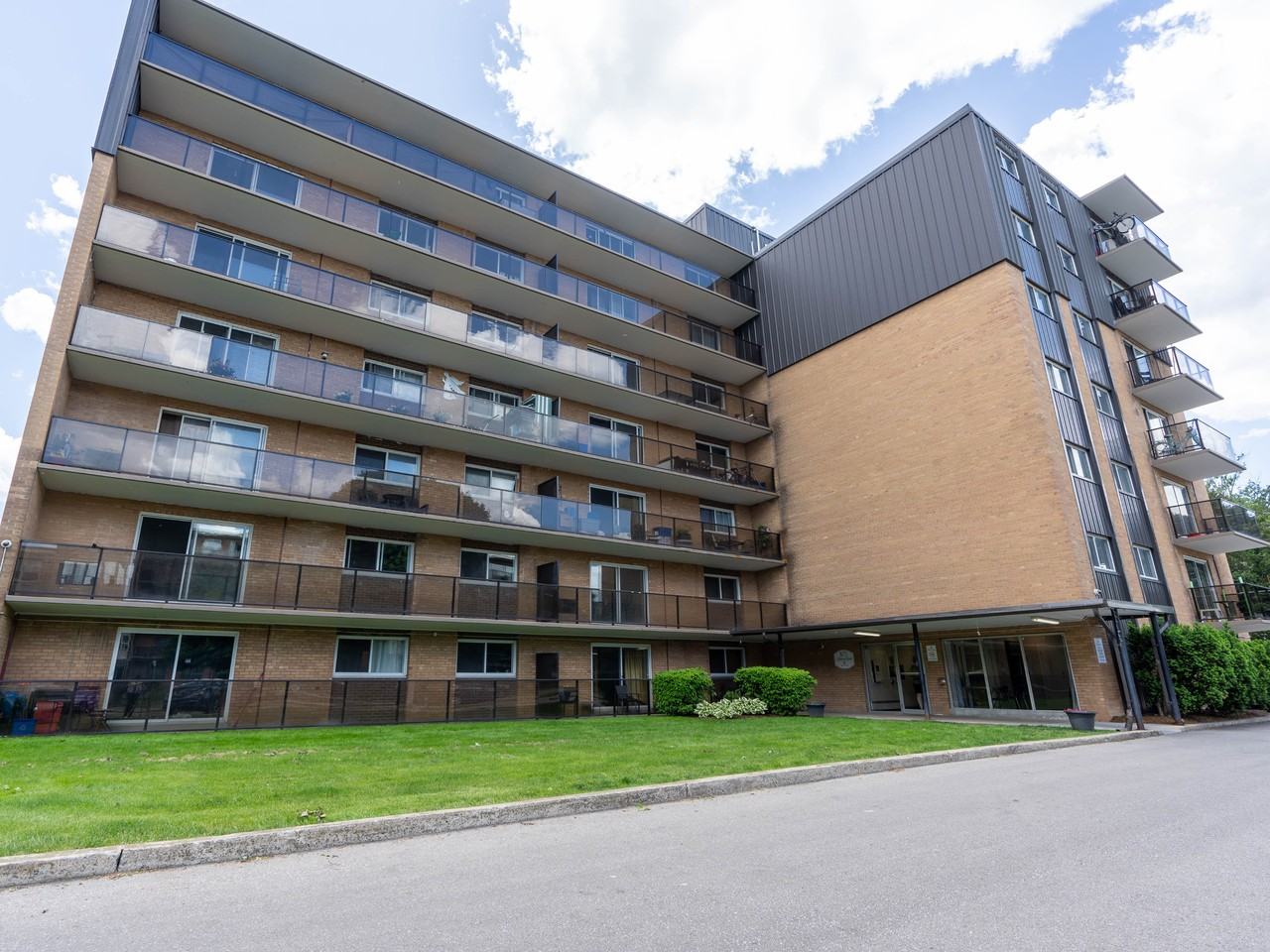 Patricia Apartments - Photo 3 of 24