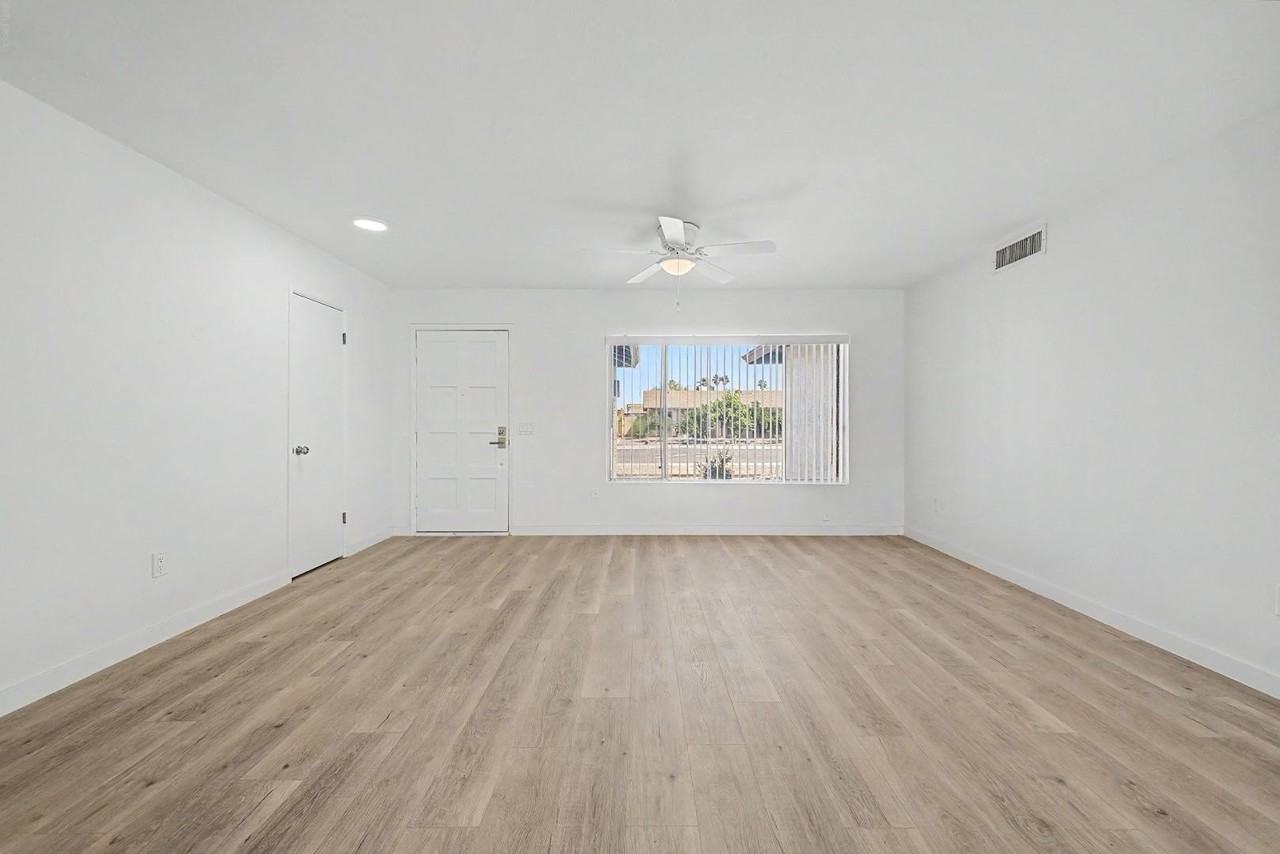 935 W Santa Cruz Dr - Photo 7 of 30