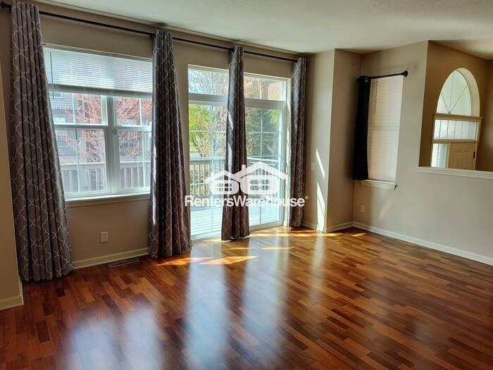 8108 Oakview Cir N - Photo 7 of 25