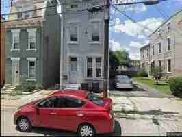 featured image of 2235 Victor St