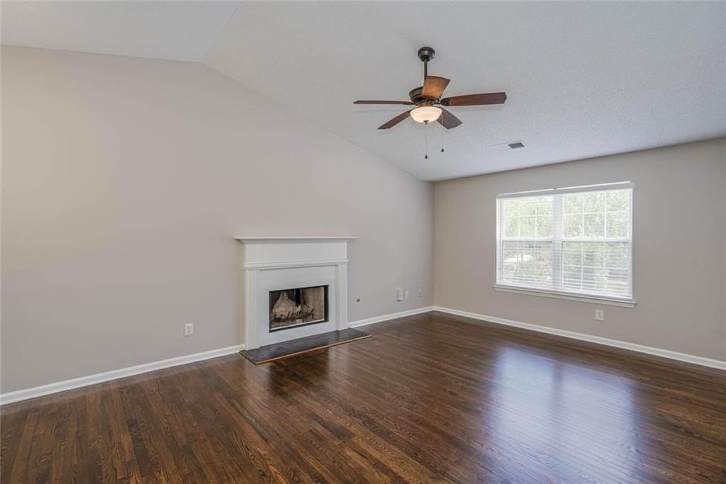 3272 Peach Ct Nw - Photo 5 of 50