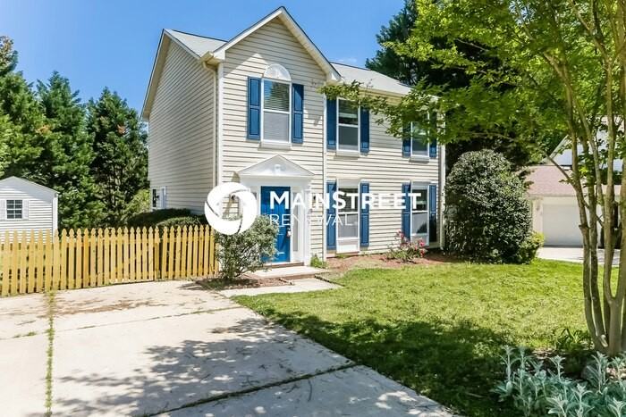 3406 Pondridge Ct - Photo 4 of 17