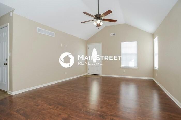 1106 Se Oak Ridge Dr - Photo 4 of 16