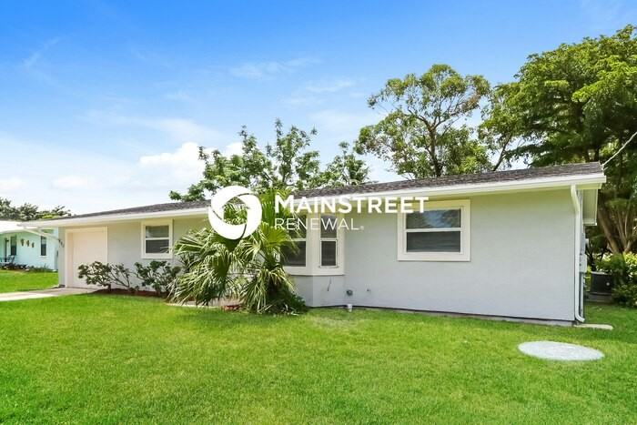 890 Sw Dalton Ave - Photo 4 of 16