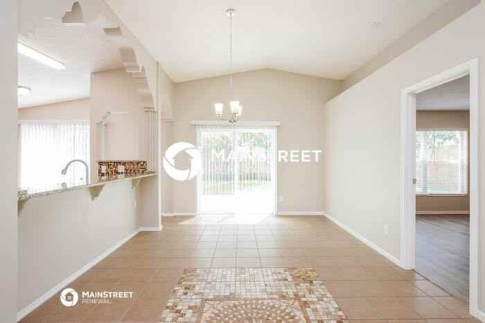 2822 Woodruff Dr - Photo 4 of 17