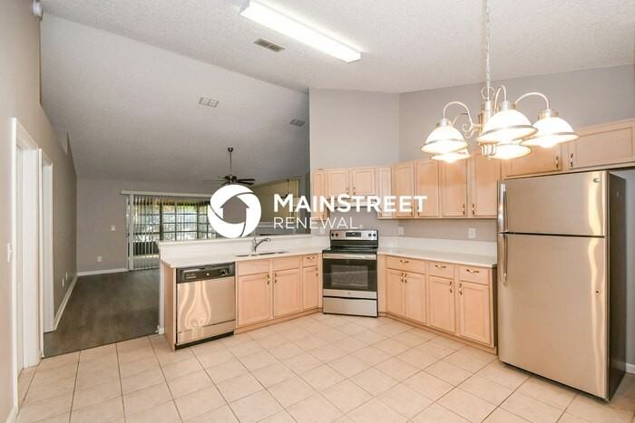 11295 Finchley Ln - Photo 7 of 16