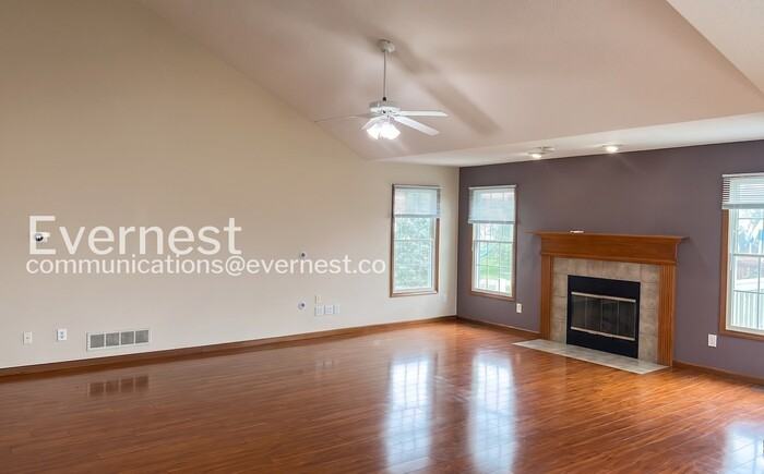 4369 Houser Dr - Photo 3 of 50