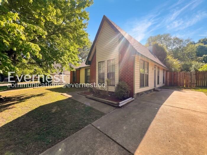 6420 Forestgate Rd - Photo 2 of 22