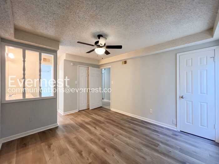 6420 Forestgate Rd - Photo 6 of 22