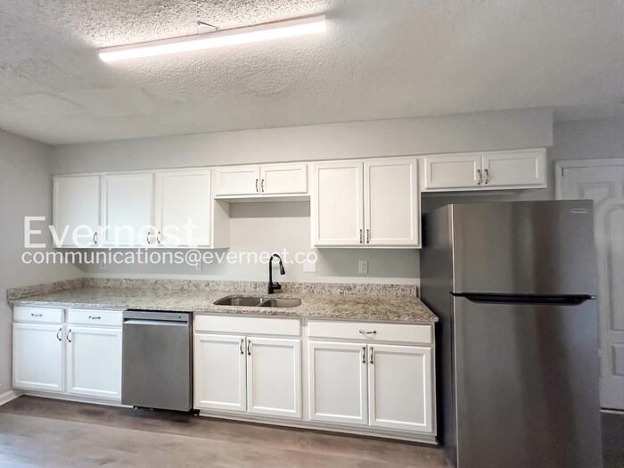 4176 Chesapeake Way - Photo 4 of 23