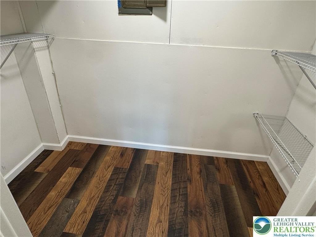 136 Bankway St #B - Photo 6 of 9