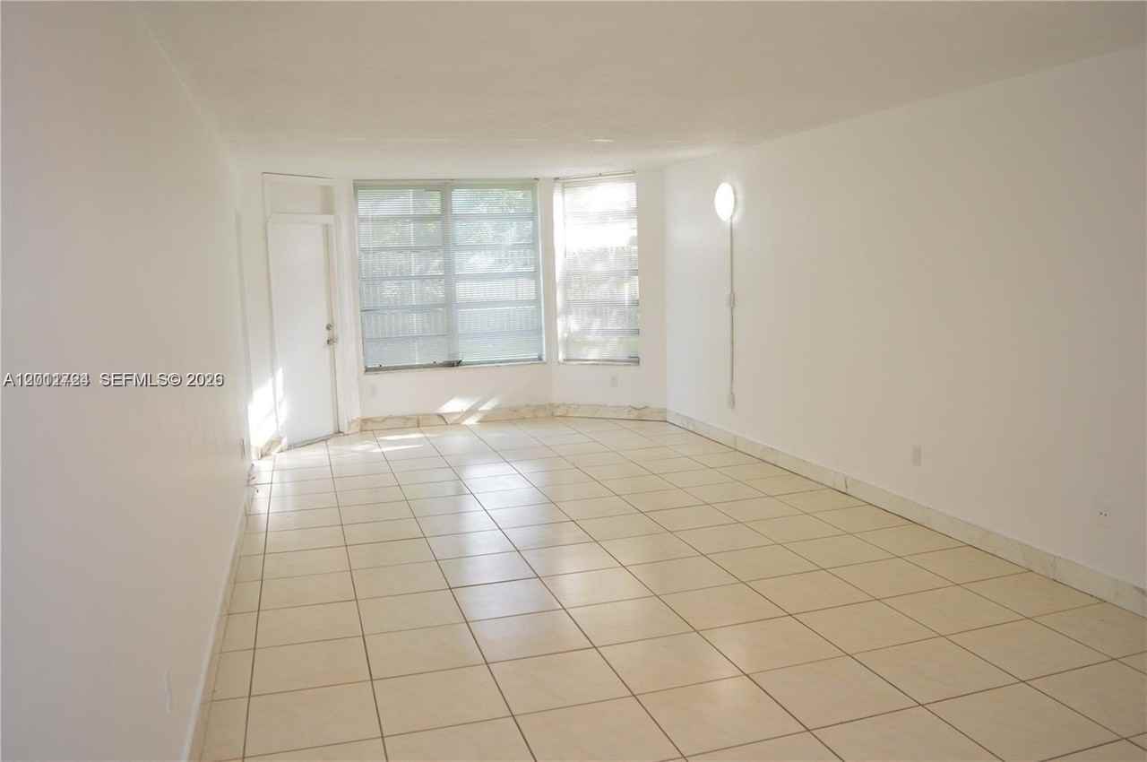 1601 Ne 191st St #B103 - Photo 3 of 11