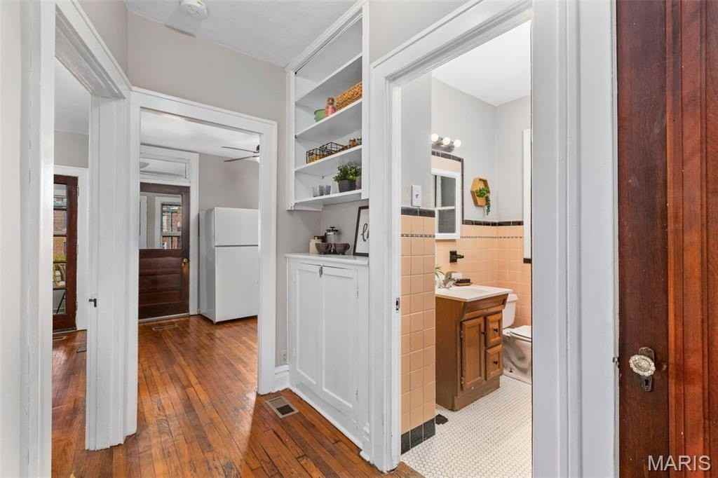 4989 Tholozan Ave #1stFL - Photo 7 of 21