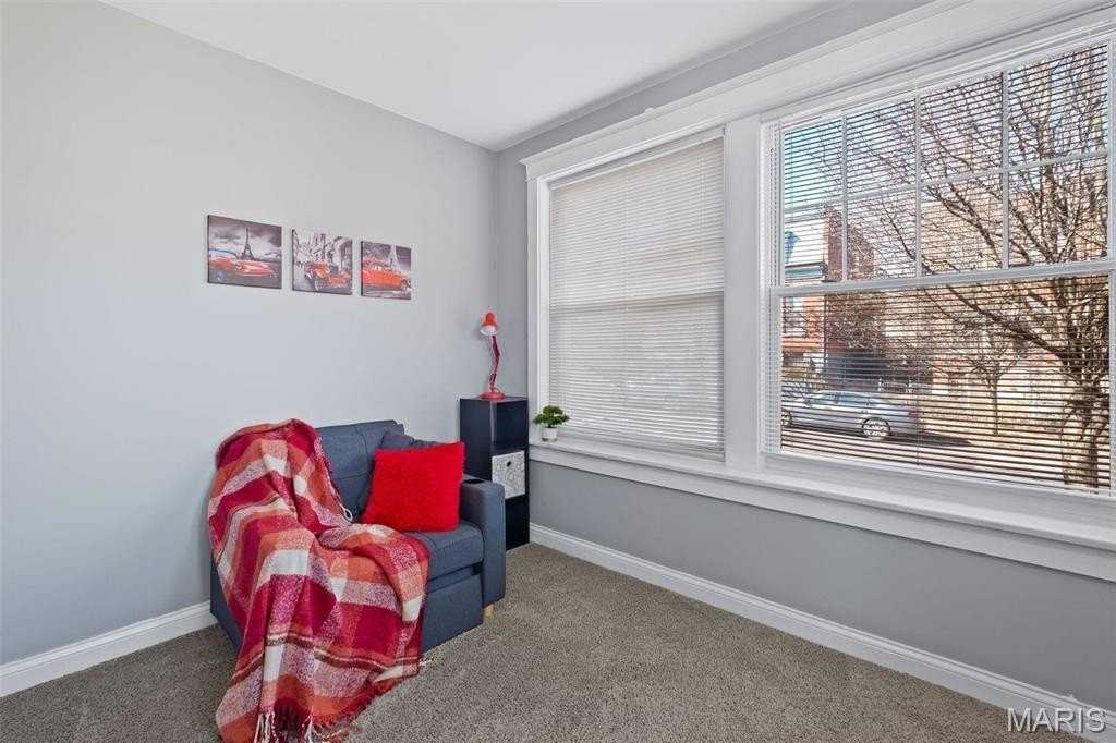 3716 S Compton Ave - Photo 2 of 20