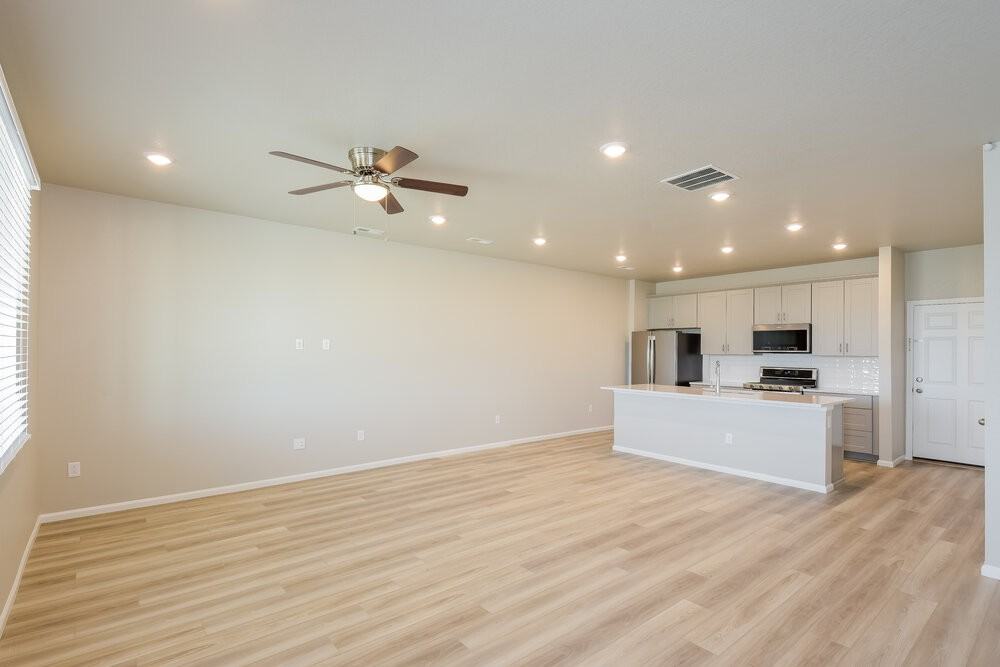 13959 Vispo Way - Photo 5 of 17