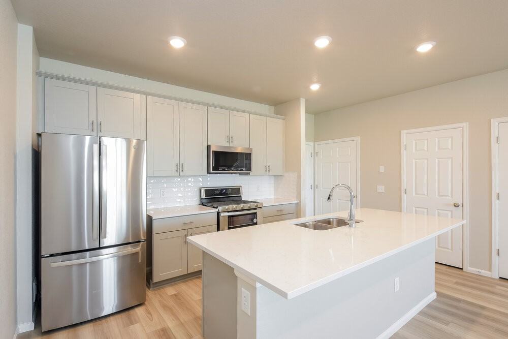 13959 Vispo Way - Photo 7 of 17