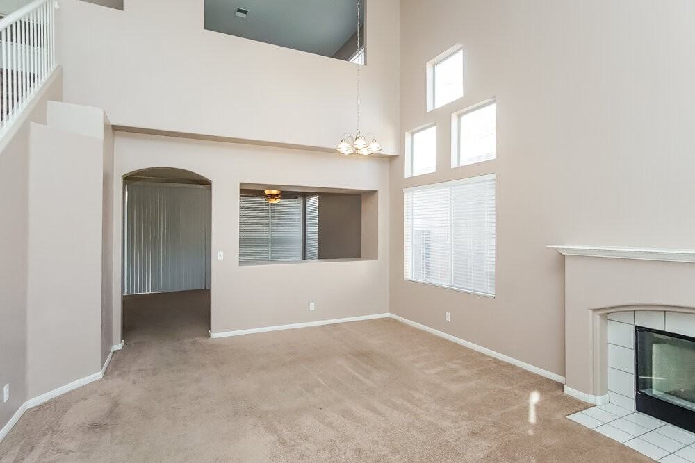 271 Bluefield Ln - Photo 4 of 17
