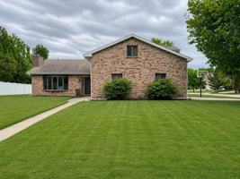 featured image of 23557 W Matthews St