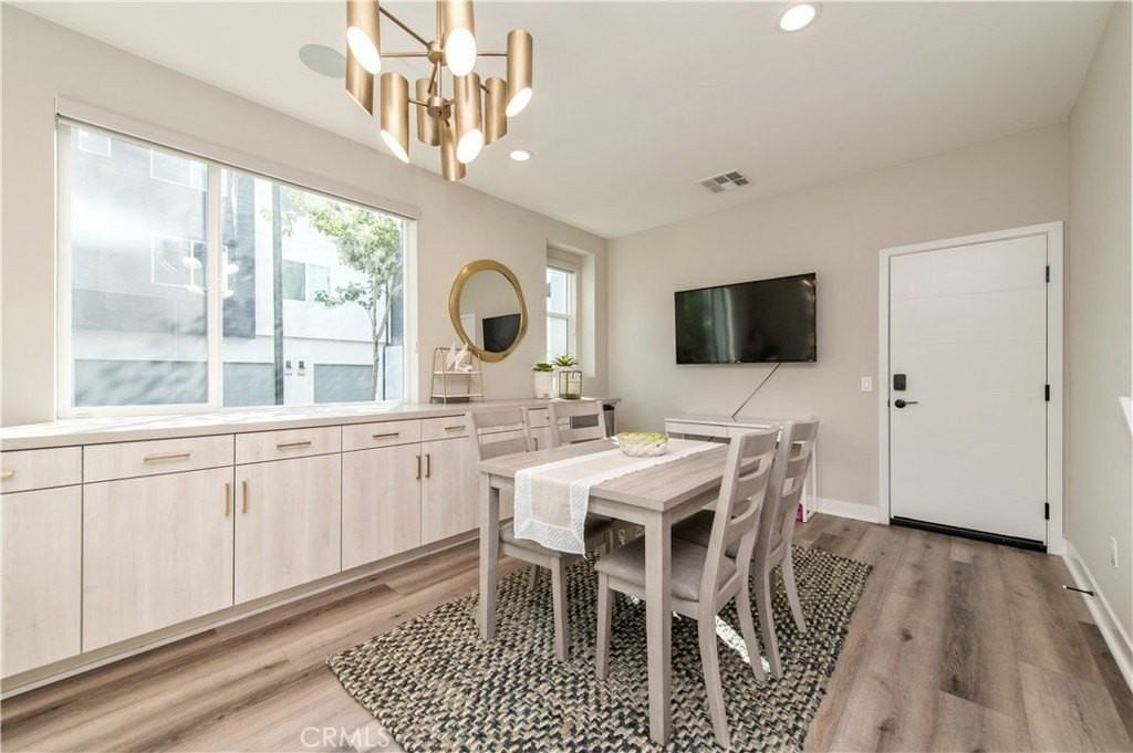 824 S Harbor Blvd - Photo 5 of 24
