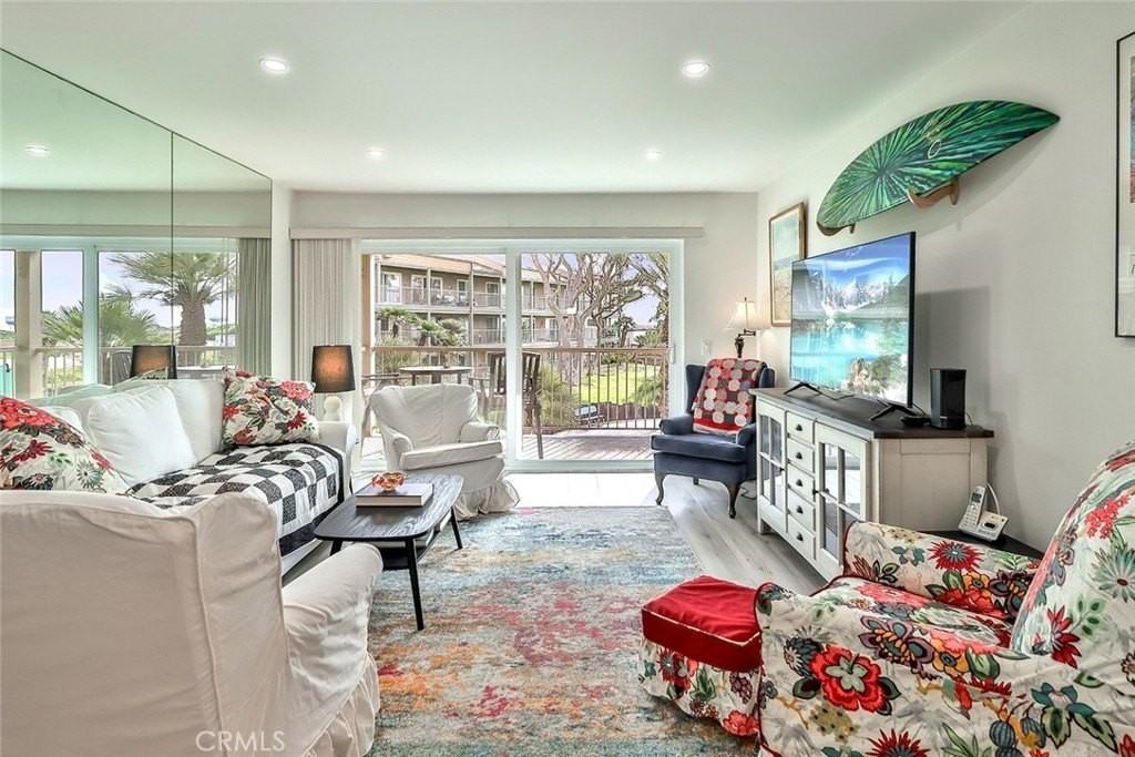 763 Reef Cir - Photo 4 of 50
