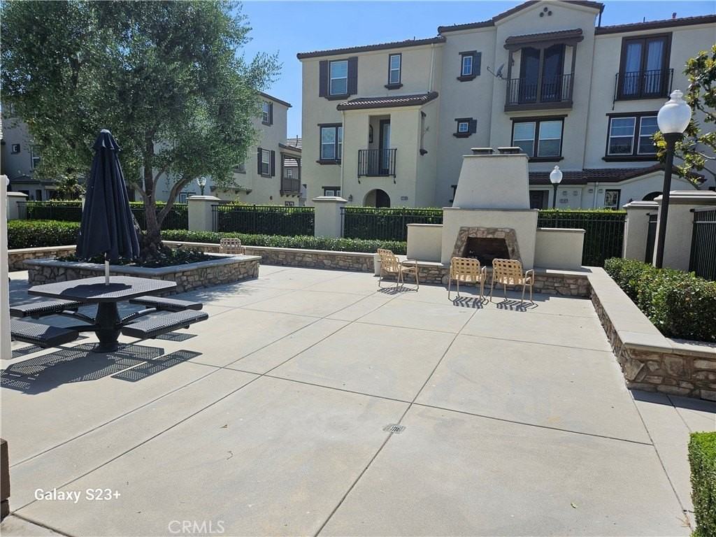13285 Copra Ave - Photo 2 of 15