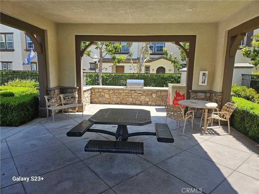 13285 Copra Ave - Photo 4 of 15