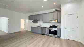 featured image of 656 E I St