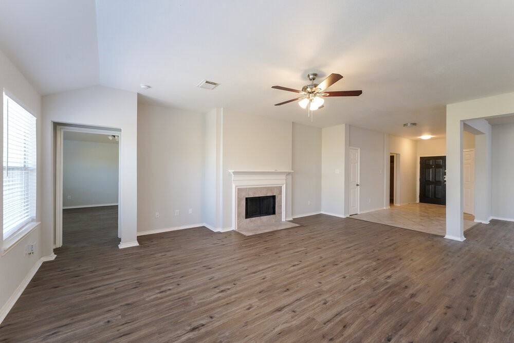 28506 Carly Cove Ln - Photo 3 of 16