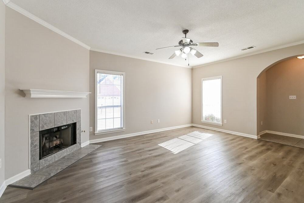 8730 Eagle View Dr - Photo 5 of 17