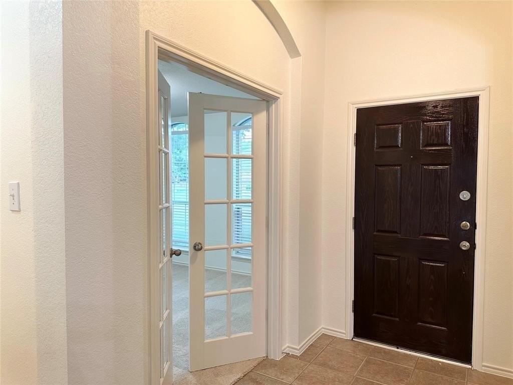 1096 Wetland Dr - Photo 7 of 16