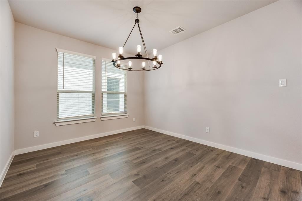 3102 Bunting Dr - Photo 6 of 18