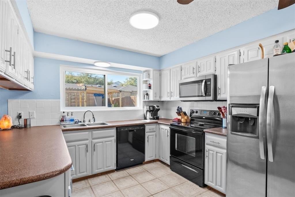 7329 Southridge Trl - Photo 6 of 17