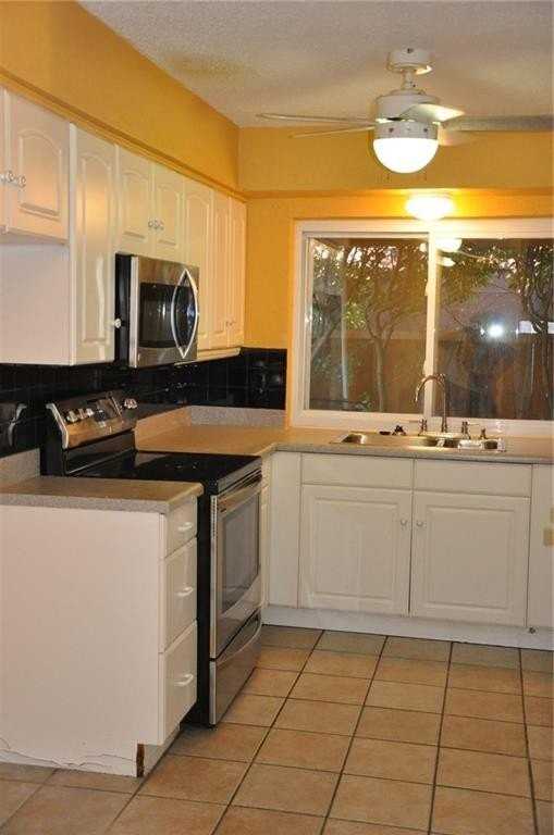 3629 Marwick Dr - Photo 4 of 17
