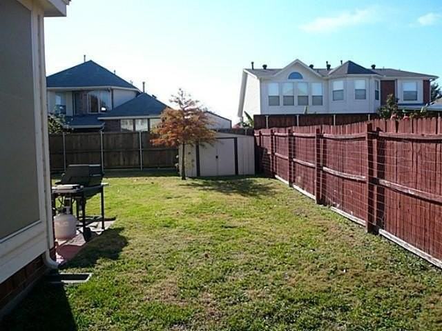 12033 Shoal Creek Dr - Photo 4 of 13