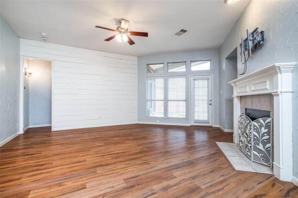 2713 Grand Canyon Ct - Photo 3 of 12