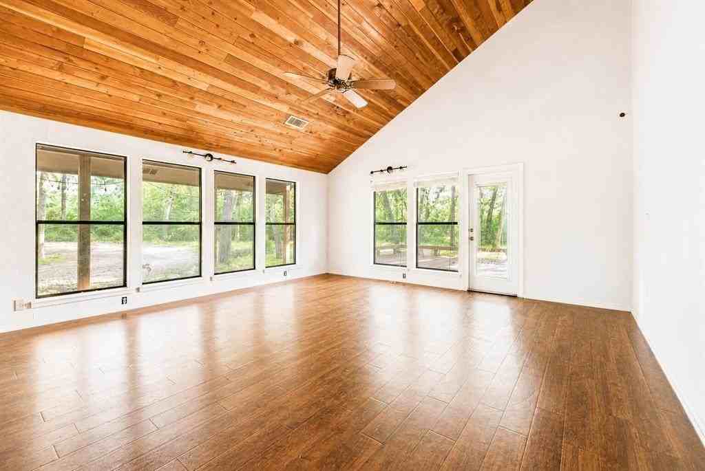 7425 Us 287 Hwy - Photo 2 of 25
