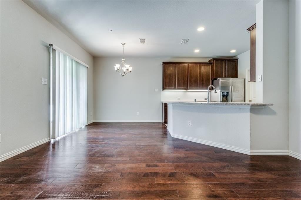 917 Jamesville Ln - Photo 4 of 14