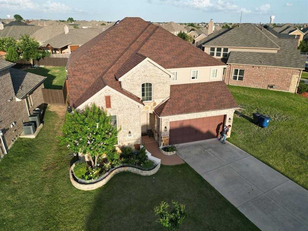 2642 Calmwood Dr - Photo 2 of 21