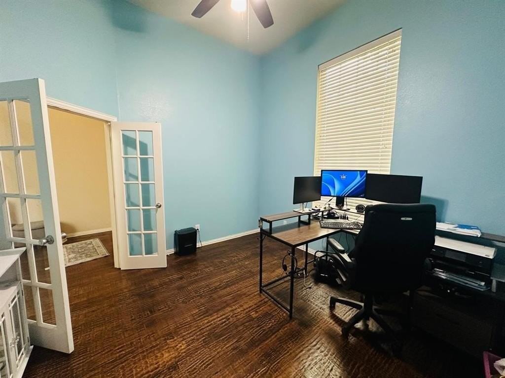 2642 Calmwood Dr - Photo 3 of 21