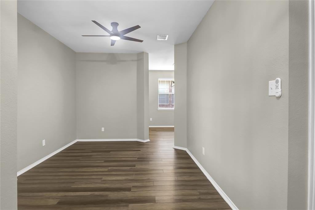 6408 Courtyards Dr - Photo 4 of 28